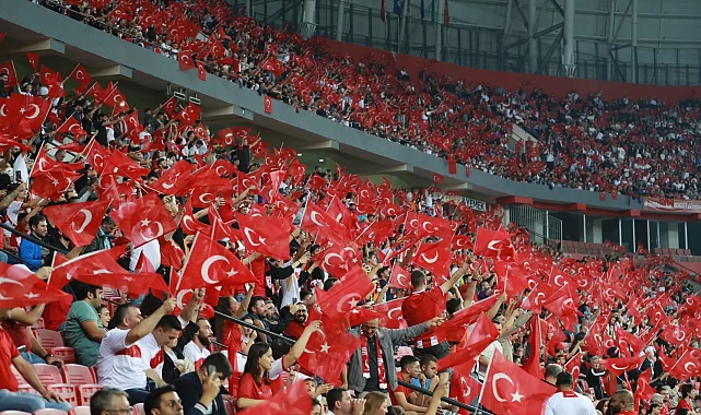 TFF: Türkiye-Gürcistan maçının tribün gelirleri Gazze'ye bağışlanacak