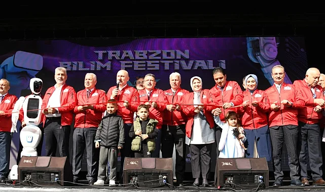Trabzon'da bilim coşkusu: Festivalle gençlere yeni ufuklar açılıyor
