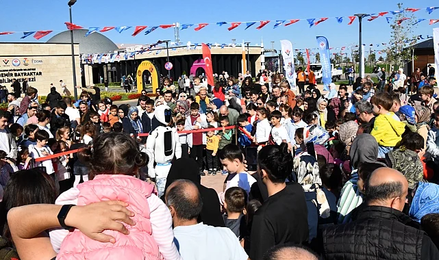 Trabzon'da bilim şöleni: 200 bin ziyaretçi festivalde buluştu