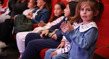 Türk dünyasının masalları minik kalplere dokundu