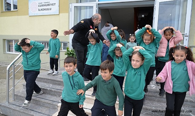 Türkeli'de okullarda afet alarmı