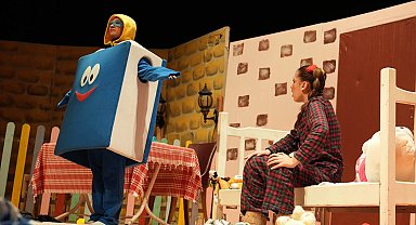 Ankara Keçiören'de ara tatilde tiyatro coşkusu