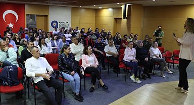 Antalya Büyükşehir'de "Zaman Yönetimi" eğitimi