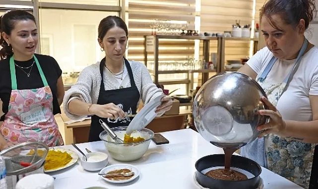 Antalya'da binlerce kursiyere ücretsiz eğitim imkanı