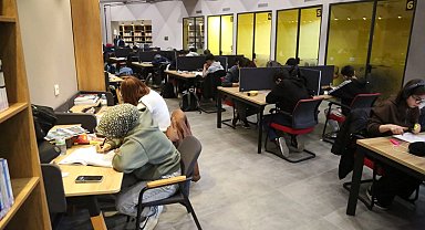 Ara tatilde Akıl Küpü Kütüphaneleri'ne büyük ilgi