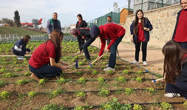 Bahçem Çayırova liseli öğrencileri ağırladı