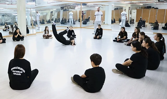 Bursa'da geleceğin dansçıları Osmangazi'de yetişiyor