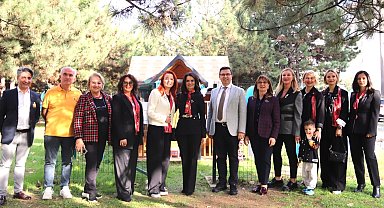 Bursa'da "Halkevi Kedi Konağı" açıldı