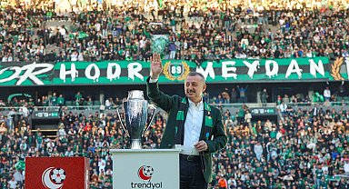 Büyükakın, Kocaelispor'u kutladı