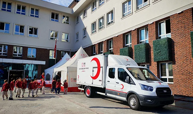 Çınar Koleji'nden Kızılay Haftası'na anlamlı destek