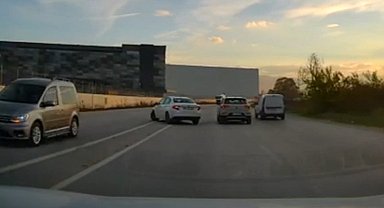 Düzce'de kural tanımazlar zor anlar yaşattı!