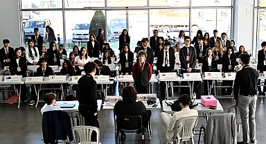 Genç delegeler ASSİM'de basın özgürlüğünü tartıştı