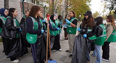İstanbul Beylikdüzü'nde gençlerden 'çevre' mesajı