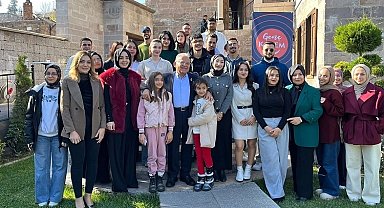 Kayseri Büyükşehir Filistinli öğrencilerle buluştu