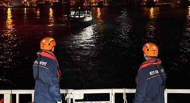 Kireçburnu açıklarındaki pervane arızası yaşayan tekne Tarabya'ya yanaştırıldı