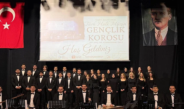 Kocaeli İzmit'te THM Gençlik Korosu'ndan muhteşem konser