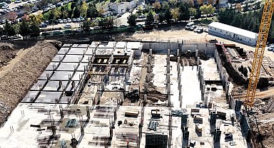 Kocaeli Umuttepe Kampüsü'nde camii ve otopark inşaatı yükseliyor