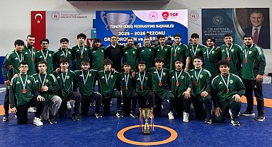 Konya Karataylı yıldız güreşçilerden Türkiye ikinciliği