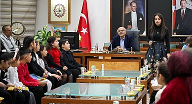 Malatya'da küçük kalplerden Başkan Er'e anlamlı ziyaret