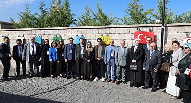 Türk dünyası yazarları Kayseri Talas'ta buluştu