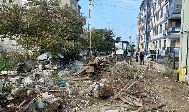 Türkeli'de şehir estetiğini bozan engeller kaldırılıyor