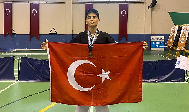5. Dünya Alpagut Şampiyonası'nda İzmirli öğrenciden çifte üçüncülüğü