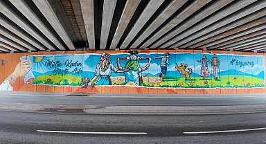 Aile yılında güçlü aile vurgusu Kocaeli'de duvarlara yansıdı