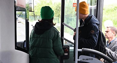 Balıkesir Büyükşehir'den öğrencilere ulaşımı sevdiren hizmet