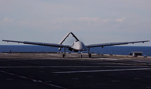 Bayraktar TB3'ten tarihi başarı! TCG Anadolu'da KUSV kontrol testi başarıyla tamamlandı