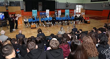 Bursa Nilüfer'in Sultanları öğrencilerle söyleşide buluştu