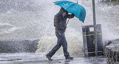 Doğu Karadeniz için kuvvetli yağış ve kar uyarısı!