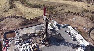 Gençler sondaj sahasında... Silopili öğrenciler petrol arama çalışmalarını yerinde inceledi