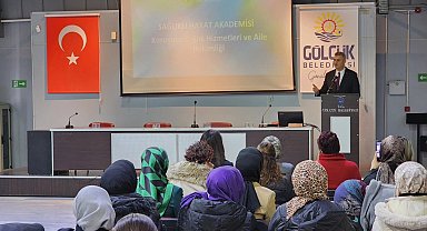 Gölcük'te sağlıklı yaşamın kapıları aralandı