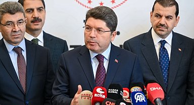 'İmralı'ya villa yapılıyor' iddiasına Bakan Tunç'tan net yalanlama