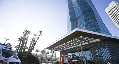 İzmir'de 47 katlı binada nefes kesen tatbikat