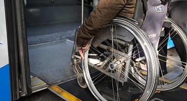 İzmir'de 'Duraktayım' uygulaması tekerlekli sandalye kullanıcıları için güncellendi
