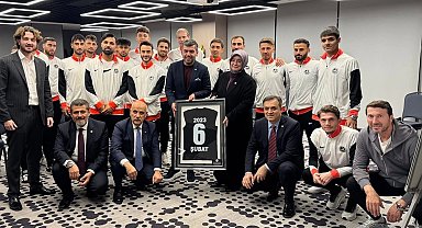 Kahramanmaraş milletvekillerinden İstiklalspor'a moral ziyareti