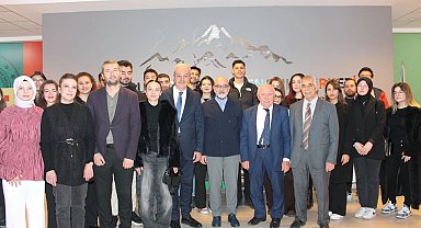 Kayseri milletvekili Cıngı üniversitelilerle buluştu