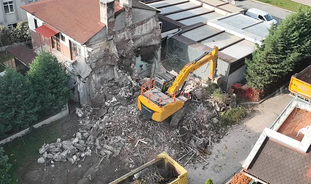 Kocaeli Gölcük riskli yapılardan arındırılıyor