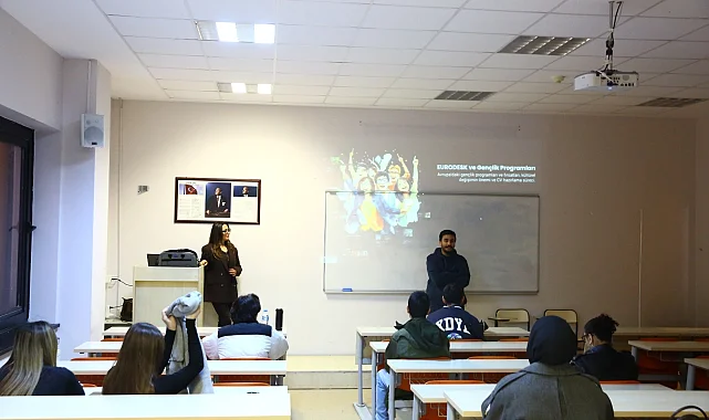 Kocaeli İzmit'te gençlere Avrupa Fırsatları semineri