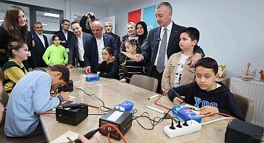 Kocaeli'de gençler için yeni Bilgievi açıldı