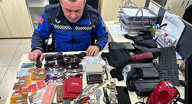Kocaeli'de unutulan eşyalar sahiplerine teslim ediliyor