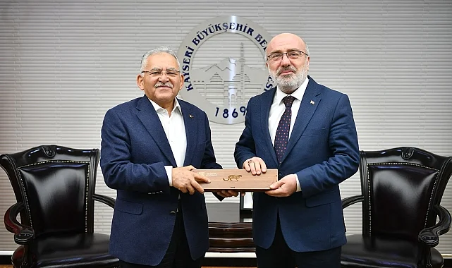 Memduh Büyükkılıç'tan KAYÜ'ye gastronomi teşekkürü