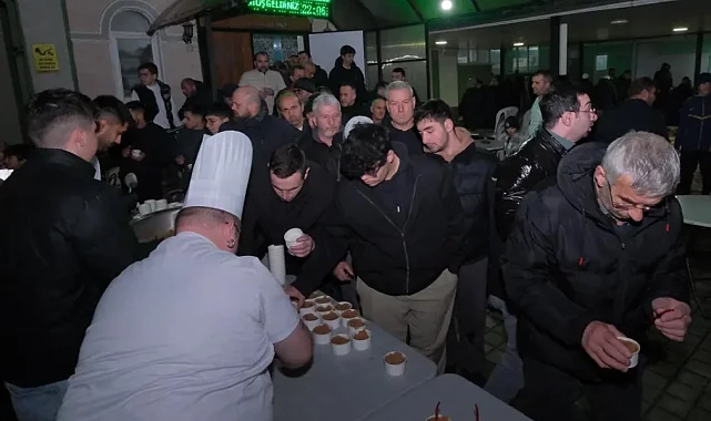 Bursa İnegöl'de helva kazanları kandil için kaynadı