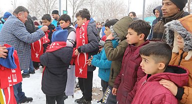 Gaziantep'te çocuklara kar hediyesi