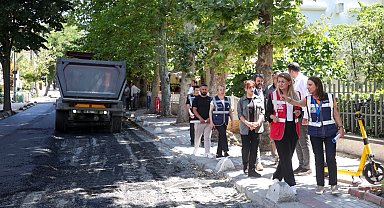 İstanbul Bakırköy'ün yolları yenileniyor, altyapısı güçleniyor