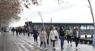Kocaeli'de İzmitli kadınlar 'Sağlıklı Yaşam Yürüyüşü'nde buluştu