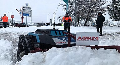Kocaeli'de karla mücadelede robotik teknoloji