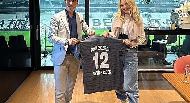 Nevide Çiçek'e Anlamlı Hediye! Özgür Subaşı'ndan İstanbul Gençlergücü forması