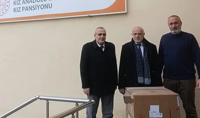 Niğde'de diyabetli öğrencilere "Mini Buzdolabı" desteği